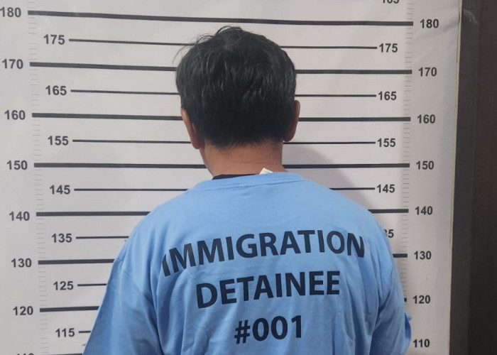 WNA China Diduga Langgar Izin Tinggal di PT BTAG, Imigrasi Pangkalpinang Deportasi
