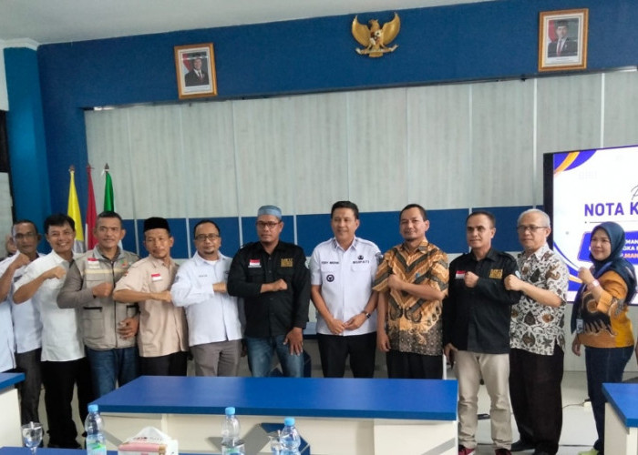 Jalin Kerja Sama, Polman Babel dan Apkasindo Tandatangani MoU, Siapkan Beasiswa Anak Petani Sawit