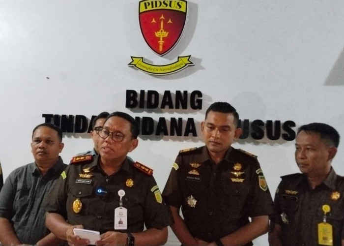 Breaking News! Kejari Bangka Tahan Dua Tersangka Dugaan Tipikor Penyalahgunaan BBM Nelayan