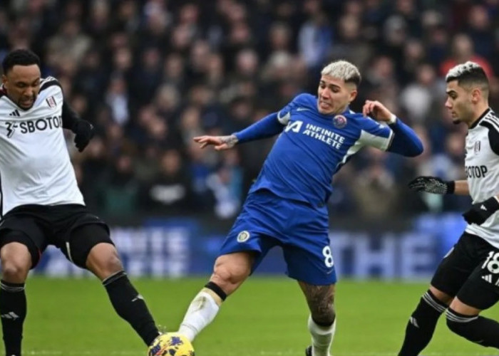 Chelsea Kalahkan Liverpool 3-1, Perebutan Tiket Liga Champions Makin Seru