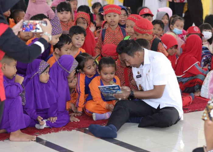 Pj Gubernur Suganda Ingatkan, Usia Paud Adalah Waktunya Anak-anak Bermain