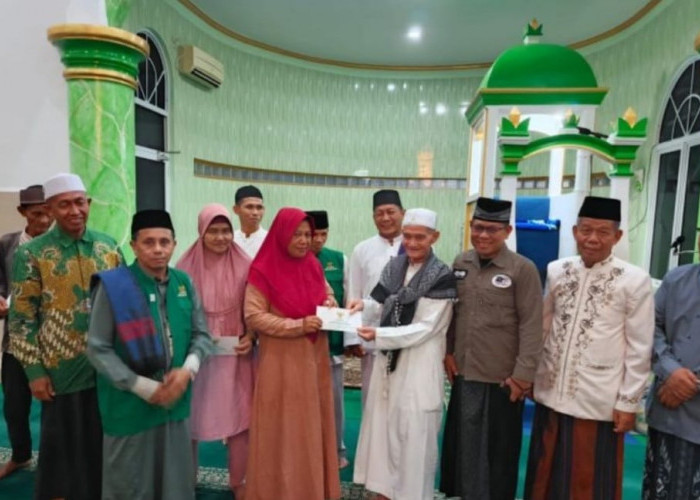 Safari Ramadan di masjid Al Husna, Asisten I Pemkot Pangkalpinang Ingatkan Semangat Gotong Royong 