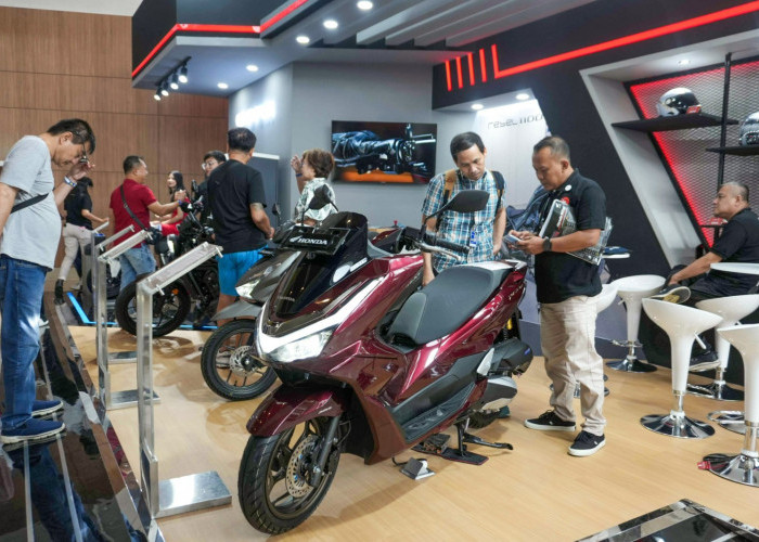 PCX160 Roadsync Jadi Primadona di GIIAS 2025, Disusul Honda Stylo 160 dan Vario Series