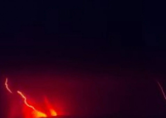 Gunung Anak Krakatau Erupsi, Bandara Soetta Ditutup, Banyak Penerbangan Ditunda