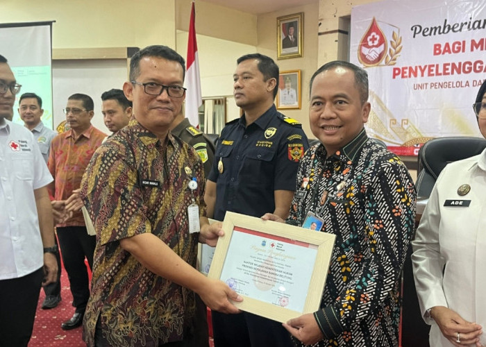 Kanwil Kemenkum Babel Raih Penghargaan Mitra Penggerak Kemanusiaan dari PMI Kota Pangkalpinang