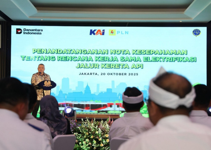 Kolaborasi PLN - KAI, Siap Elektrifikasi Jalur Kereta Indonesia