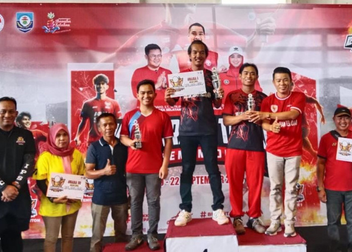 Dua Regu Kelurahan Teladan Juara Turnamen Tarkam Kemenpora 2024 