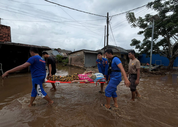 Banjir Rob di Mentok, Banyak Rumah Terendam Air