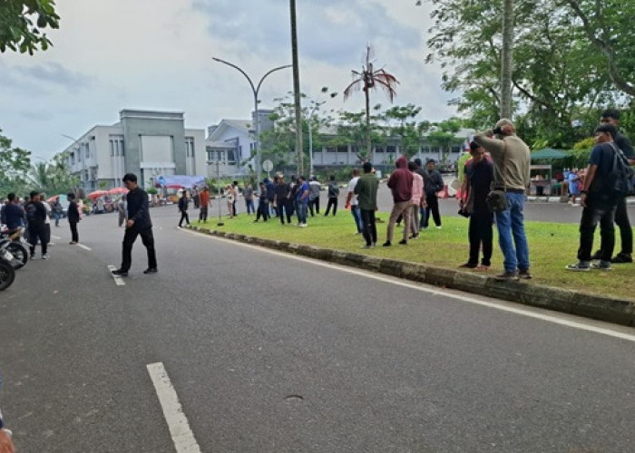 Aksi Demo, Depan PT Timah Ramai Pedagang