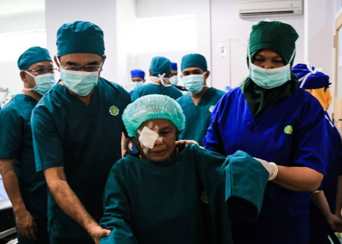  Operasi Katarak Gratis, Rudi Center dan PDI-P Siapkan Dokter Profesional