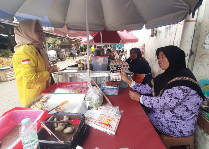 Turun ke Pasar, Gemilang & BEM Inpalas Sungailiat Ajak Masyarakat Gunakan Hak Pilih