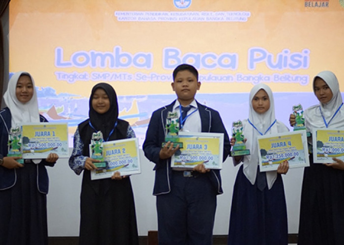 Lintang Juara Lomba Baca Puisi Kantor Bahasa