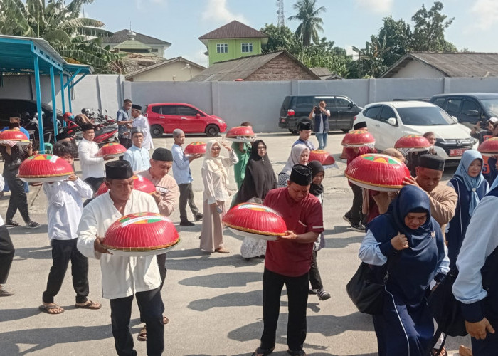 Nganggung 268 Dulang di Masjid Kubah Timah Spesial Hari Jadi Pangkalpinang ke-268
