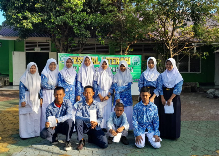 Semarak Berkarya, SMP Muhammadiyah Koba Gelar Festival Literasi 