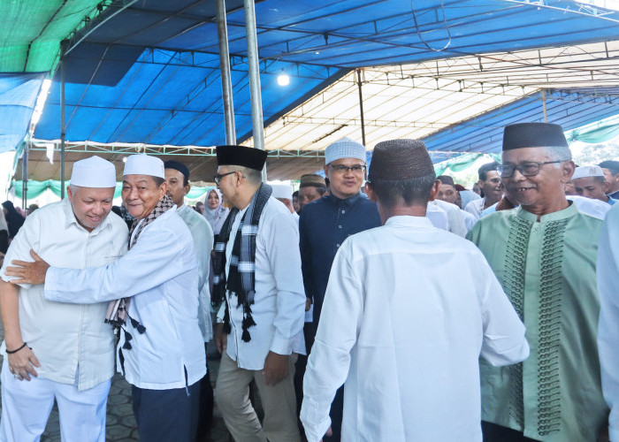 Bupati Sukirman Lepas 23 Calon Jamaah Haji Asal Kecamatan Kelapa