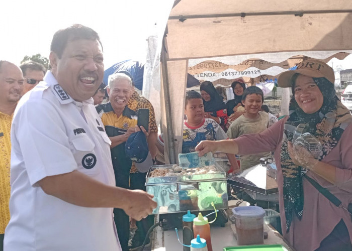 ​HUT ke-18 Kelurahan Selindung, Prof. Udin Targetkan Pengembangan Jalur Lintas Utara untuk Urai Kemacetan