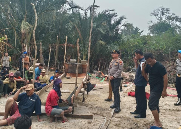 Tambang Timah Diduga Tak Berizin di DAS Permis, Penambang Sepakat Bongkar Peralatan