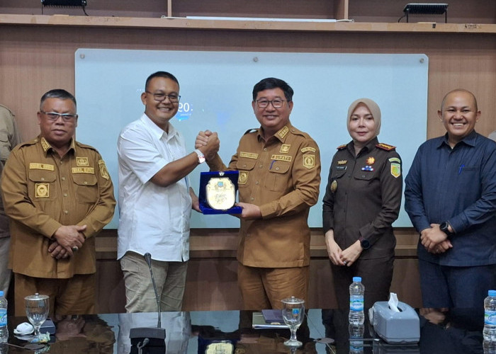 KSP Tinjau Langsung Pelaksanaan Program Prioritas Nasional di Belitung Timur