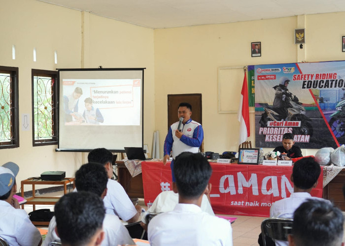 Honda Babel Gencarkan Edukasi Safety Riding di SMAN 1 Sijuk