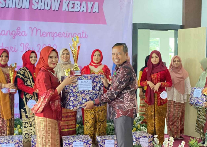 RSUD Depati Bahrin Peringati Hari Ibu dengan Fashion Show Kebaya