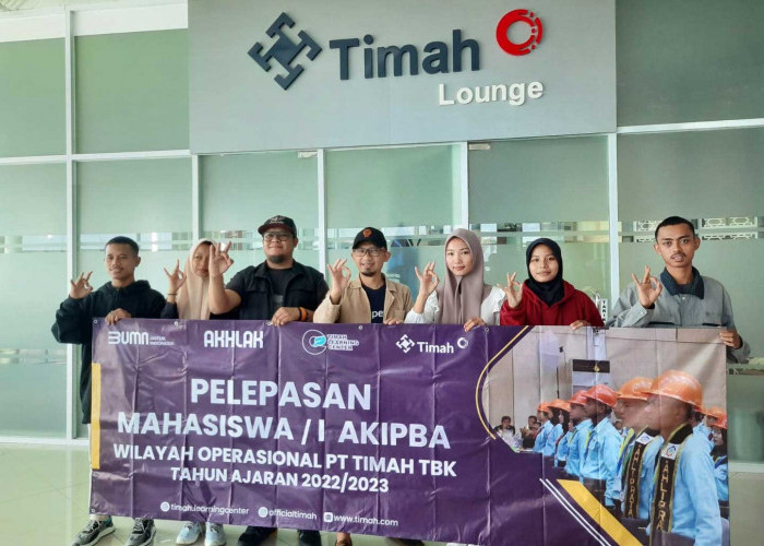 PT Timah Tbk Berikan Beasiswa Bagi Lima Pelajar Bangka Belitung