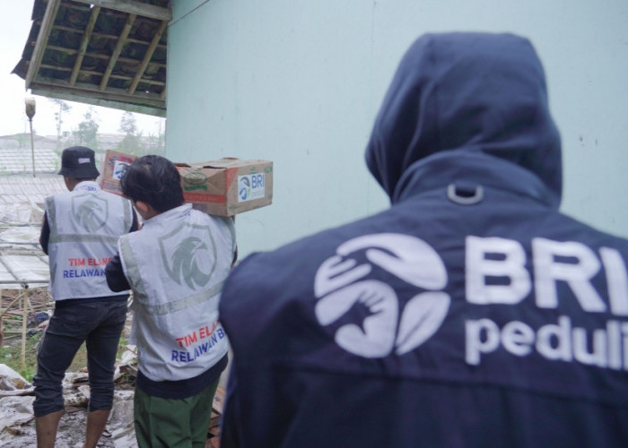 Tanggap Bencana Longsor Cisarua Kabupaten Bandung, BRI Peduli Salurkan Bantuan Bagi Warga Terdampak