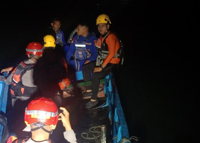 Misteri Kapal Kosong di Karang Kering: Nelayan Diduga Hilang, Tim SAR Gabungan Sisir Perairan