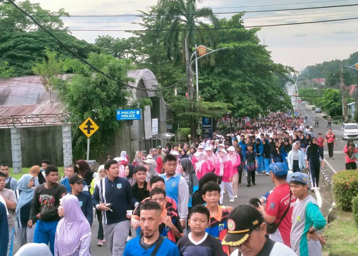 HUT Korpri ke-54 & PGRI ke-80 di Bangka Meriah dengan Jalan Sehat Ribuan Peserta