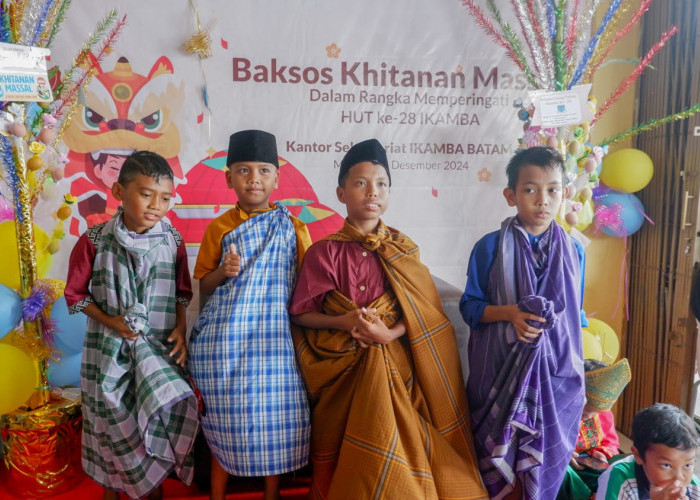 HUT ke 28 Ikamba Batam Diisi Khitanan Massal