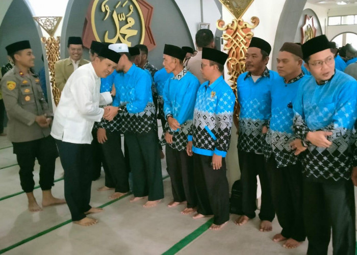 Bupati Fery Lepas Jemaah Haji Bangka, Minta Doa Aman Damai dan Sejahtera