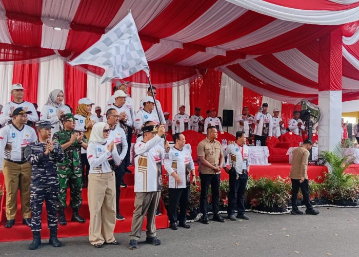 Gubernur Babel Lepas Peserta Pawai dan Karnaval Tingkat Provinsi Babel 2025