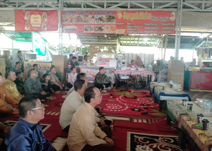 Demam Pildun, Bupati Algafry Ajak Masyarakat Nobar Sambil Jajan di Pujasera Koba