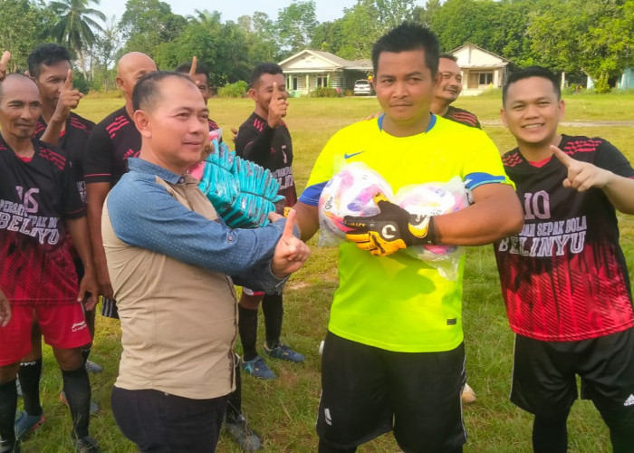 Begini Cara Mulkan Bantu Kembangkan Sepakbola Belinyu