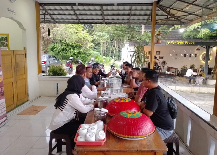 Buka Puasa Bersama di Lesehan Green, PWI Basel  Matangkan Persiapan Konferkab II