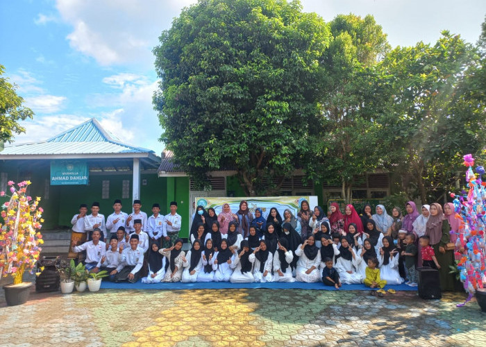 Program Rutin, SMP Muhammadiyah Koba Gelar Khataman Bersama