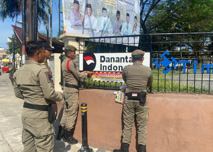 Tegakkan Perda Tibum, Satpol PP Bangka Warning Pedagang dan Pengunjung Taman Kota Soal Sampah