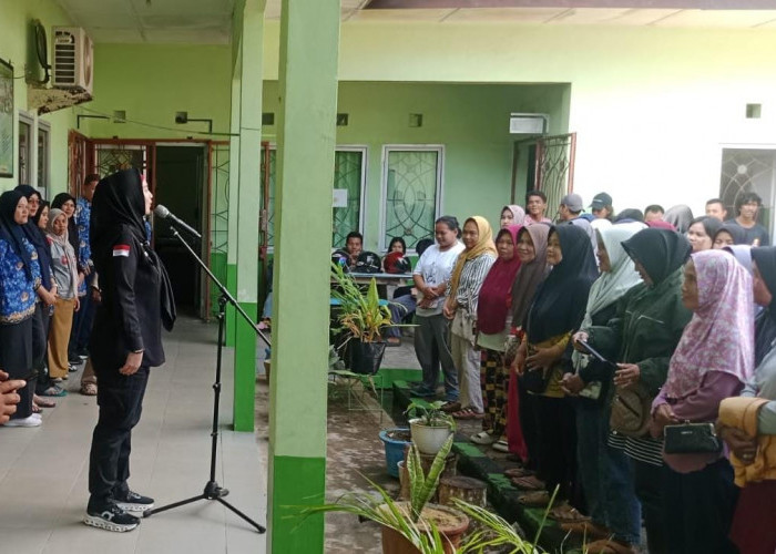 Pasukan Kebersihan Kuning dan Hijau DLH Basel Terima 170 Paket Sembako