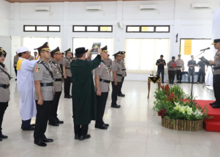 Polda Babel Gelar Sertijab Sejumlah Pejabat, Dir Lantas Hingga Kapolresta Pangkalpinang Resmi Berganti
