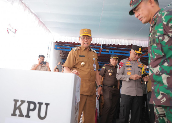 Pastikan TPS dan Logistik Aman, Pj Gubernur Sugito: Babel Siap Gelar Pilkada