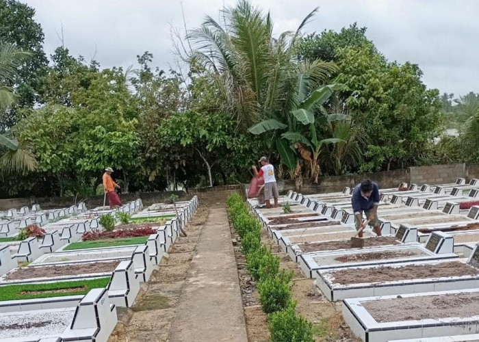 Diguyur Hujan Beberapa Hari, 130 Makam di TPI Al Ittihad Sungailiat Amblas