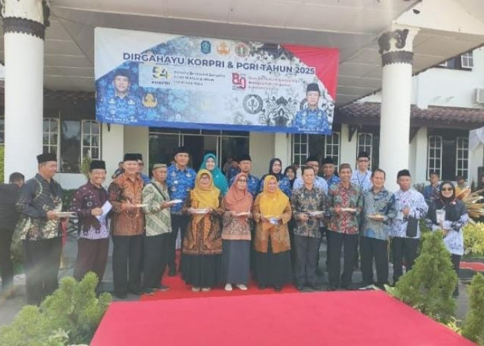 Pemkab Bangka Apresiasi Guru dan ASN di HGN dan HUT Korpri 2025