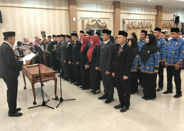 Bupati Fery Lantik 29 Pejabat Baru, 8 Kepala OPD, Ini Nama-namanya   