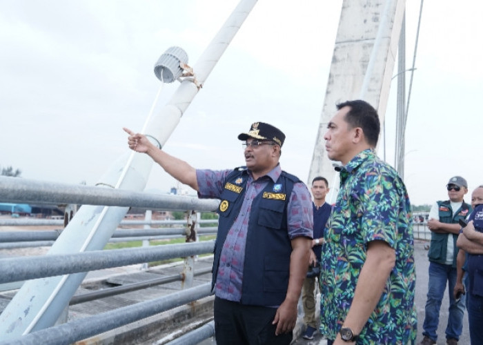 Pj Gubernur Safrizal ZA Sebut Kandasnya Kapal di Alur Pangkalbalam Teratasi