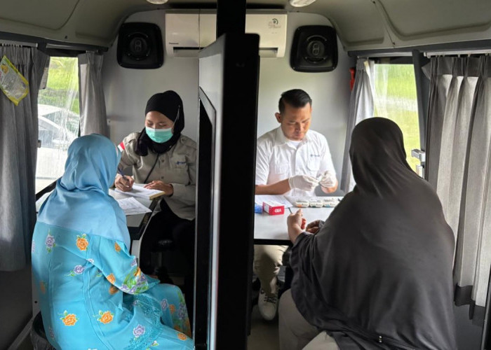 Mobil Sehat Hadir di Dusun II Desa Kundur, Seratusan Warga Bisa Berobat Gratis