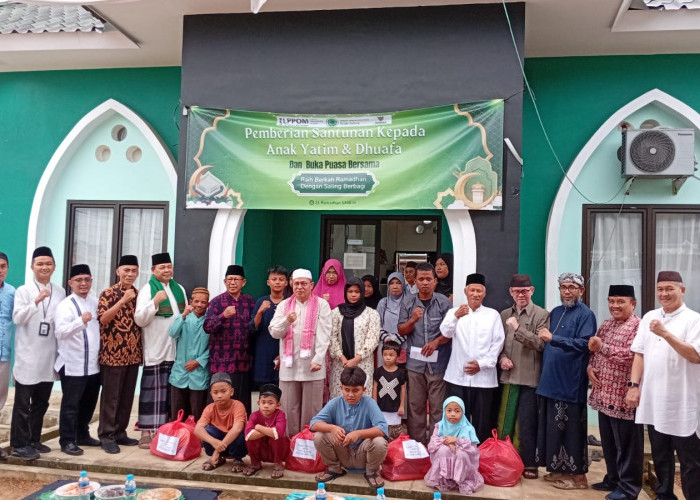 MUI dan LPPOM MUI Babel Serah 30 Paket Santunan Anak Yatim, Dhufa dan Buka Puasa Bersama