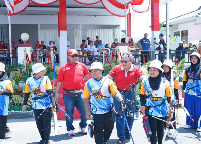 Kolaborasi Meriahkan Pawai Indah & Parade Drumband HUT RI di Kabupaten Bangka