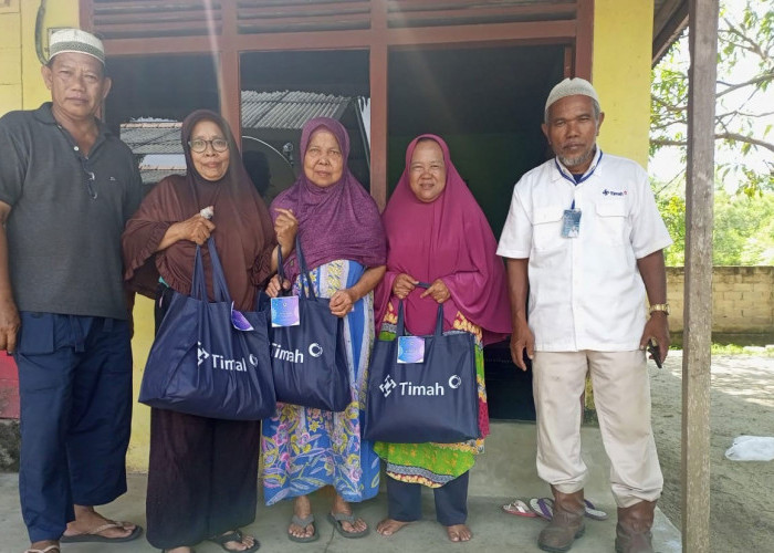 PT Timah Tbk Salurkan 200 Paket Sembako Kepada Warga di Bangka Barat