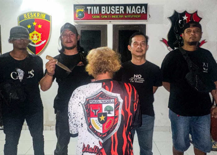 Ancam Warga Pakai Sajam, Pria Berkaos Ormas di Pangkalpinang Diciduk Buser Naga
