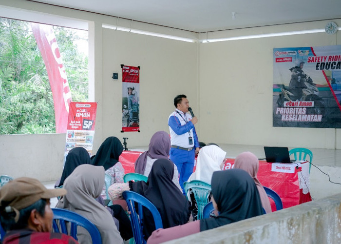 Sosialisasi Keselamatan Berkendara di Desa Bulu Tumbang Bersama Honda Babel