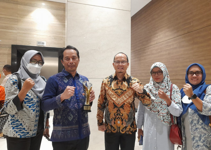 Membanggakan, Bangka Tengah Terima Penghargaan Outsanding Digital Public Service Initiatives Indonesia Awards